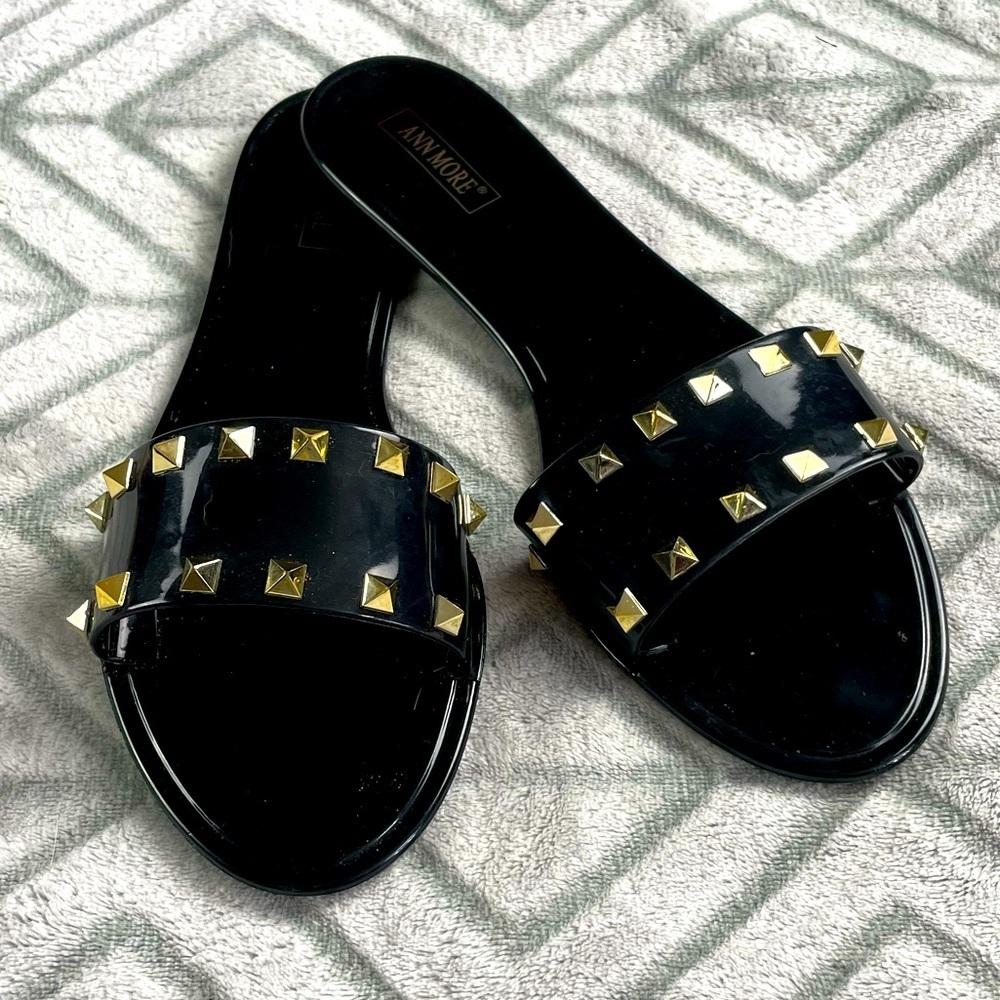 Ann More black jelly studded slides size 9